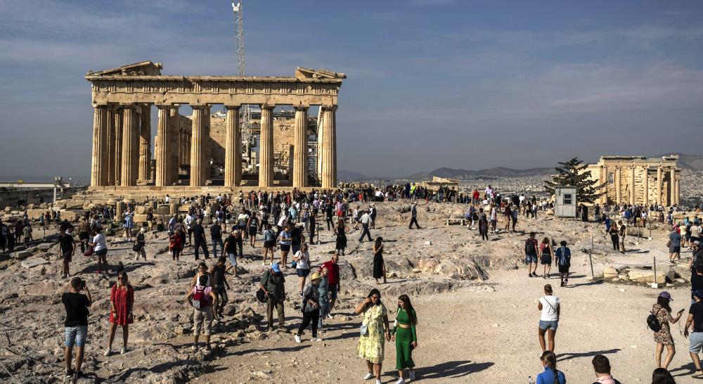 Greqia rrit te ardhurat nga turizmi, 17.1 miliarde euro ne 10 muaj